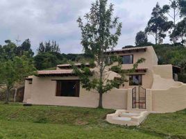 3 Bedroom House for sale in Tumbaco, Pichincha, Tumbaco