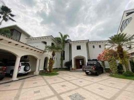 4 Bedroom House for sale in Guayaquil, Guayas, Guayaquil, Guayaquil