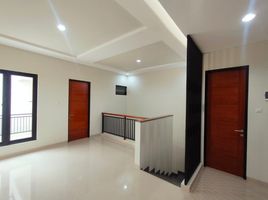  Villa en venta en Mulyorejo, East Jawa, Mulyorejo