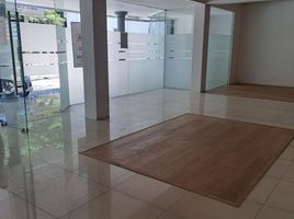  House for rent in Wonokromo, Surabaya, Wonokromo