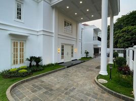 8 Bedroom House for sale in Universitas Katolik Indonesia Atma Jaya, Tanah Abang, Menteng