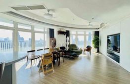 Продаётся квартира, 3 спальни, 188 м², Sơn Trà