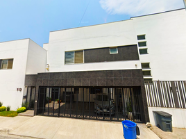 5 Habitación Casa en venta en Monterrey, Nuevo León, Monterrey