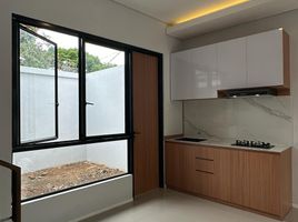 4 chambre Maison for sale in Jakarta, Pesanggrahan, Jakarta Selatan, Jakarta