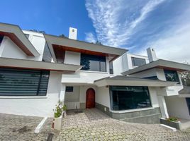 3 Bedroom House for sale in Cumbaya, Pichincha, Cumbaya