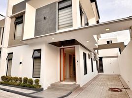 5 Bedroom Villa for sale in Paranaque City, Southern District, Paranaque City