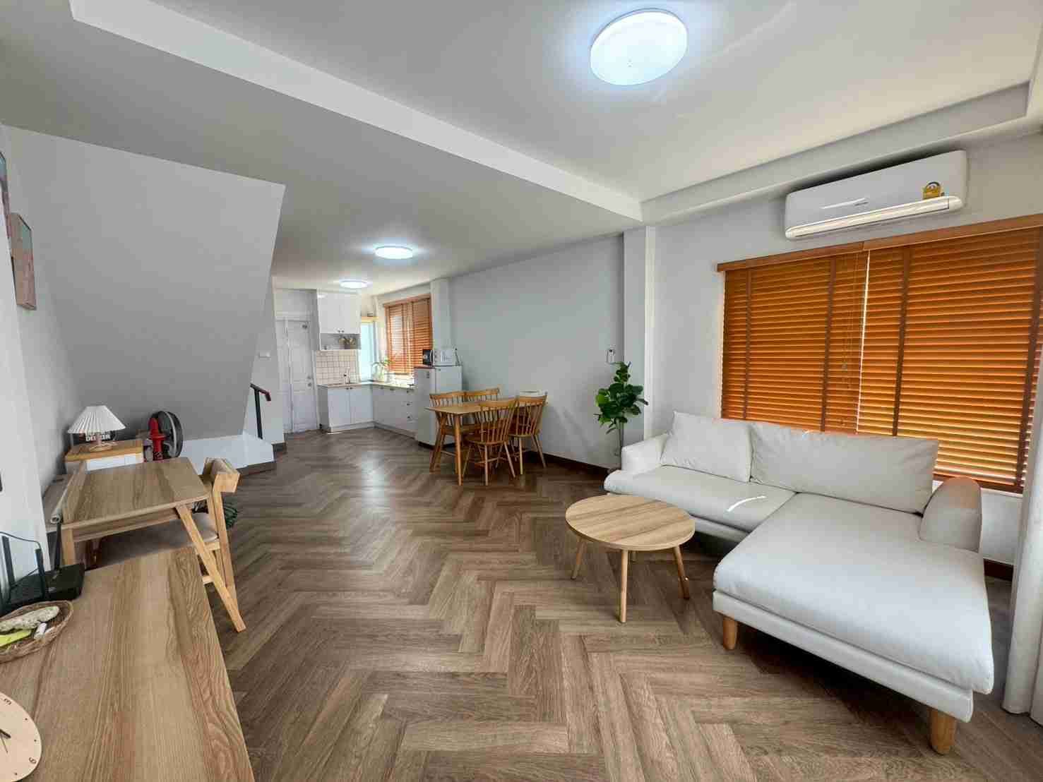 2 Bedroom Townhouse For Rent In Phla, Rayong