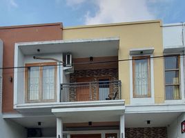 5 Bedroom House for sale in Wiyung, Surabaya, Wiyung