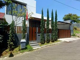 3 Kamar Rumah for sale in Sukasari, Bandung, Sukasari