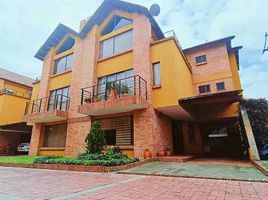 4 Habitación Villa en alquiler en Colombia, Chia, Cundinamarca, Colombia