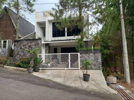 4 Bedroom House for sale in Sukasari, Bandung, Sukasari