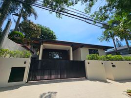 6 Bedroom Villa for sale in Muntinlupa City, Southern District, Muntinlupa City