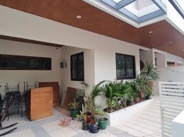 5 Bedroom House for rent in Ayala MRT-3, Makati City, Makati City