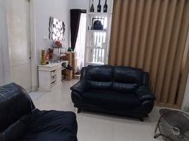 5 Bedroom House for sale in Lakarsantri, Surabaya, Lakarsantri