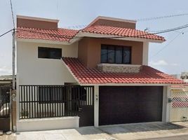 Maison 4 chambre à vendre à Medellin, Veracruz, Medellin