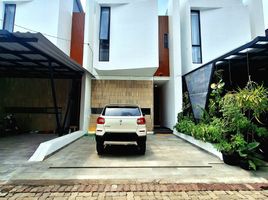 3 Kamar Townhouse for sale in Duren Sawit, Jakarta Timur, Duren Sawit