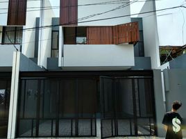 5 Bedroom House for sale in Duren Sawit, Jakarta Timur, Duren Sawit