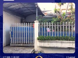 3 Bedroom House for sale in Lakarsantri, Surabaya, Lakarsantri