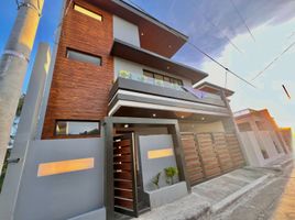 6 Bedroom House for sale in Cainta, Rizal, Cainta