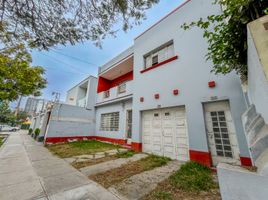 4 Habitación Casa en venta en University of Piura (Lima campus), Miraflores, Magdalena del Mar