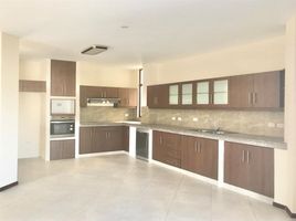 4 Bedroom House for sale in Manta, Manabi, Manta, Manta