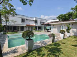 10 Habitación Villa en venta en Cali, Valle Del Cauca, Cali