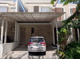 4 Bedroom House for sale in East Jawa, Lakarsantri, Surabaya, East Jawa