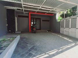 4 Kamar Rumah for rent in Jambangan, Surabaya, Jambangan