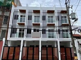 4 Bedroom Townhouse for sale in Manila International Airport LRT-1, Pasay City, Makati City