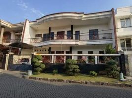 5 Bedroom House for sale in Dukuhpakis, Surabaya, Dukuhpakis