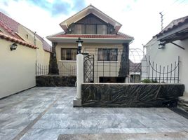 5 Bedroom House for sale in Cathedral of the Immaculate Conception, Cuenca, Cuenca, Cuenca