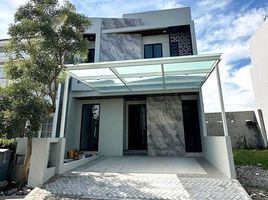 3 Habitación Villa en venta en Wiyung, East Jawa, Wiyung