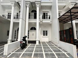 5 Bedroom House for sale in Halim Perdanakusuma Airport, Makasar, Kramat Jati