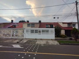 6 Bedroom Villa for rent in Cundinamarca, Bogota, Cundinamarca