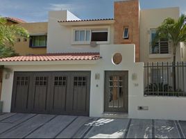 4 Bedroom House for sale in Plaza Caracol, Puerto Vallarta, Puerto Vallarta