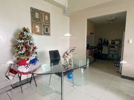 2 Bedroom Condo for rent at 8 Forbestown Centre, Makati City