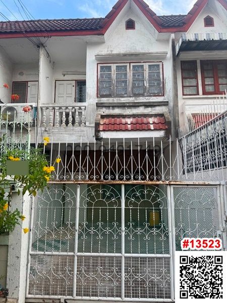 2 Bedroom Townhouse For Rent In Bang Khun Si, Bangkok