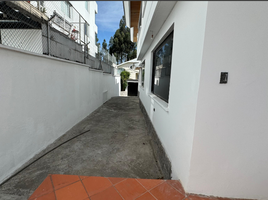 6 Bedroom House for sale in Bicentenario Park, Quito, Quito, Quito