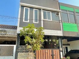 4 Bedroom House for sale in East Jawa, Rungkut, Surabaya, East Jawa