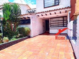 3 Bedroom Villa for sale in Bogota, Cundinamarca, Bogota