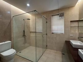  House for sale in Gilmore LRT-2, Quezon City, Quezon City