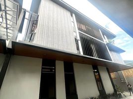 5 Bedroom House for sale in Betty Go-Belmonte LRT-2, Quezon City, Quezon City