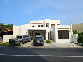 4 Schlafzimmer Villa zu verkaufen in Las Pinas City, Metro Manila, Las Pinas City, Southern District