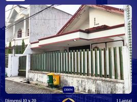 4 Bedroom House for sale in East Jawa, Dukuhpakis, Surabaya, East Jawa