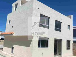 3 Bedroom House for sale in Conocoto, Pichincha, Conocoto