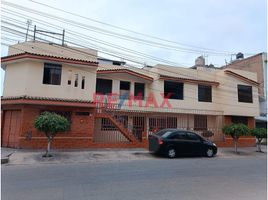 10 Bedroom Villa for sale in Lima, San Martin De Porres, Lima, Lima