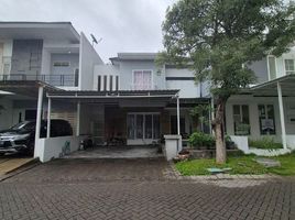 4 Habitación Villa en venta en Wiyung, East Jawa, Wiyung