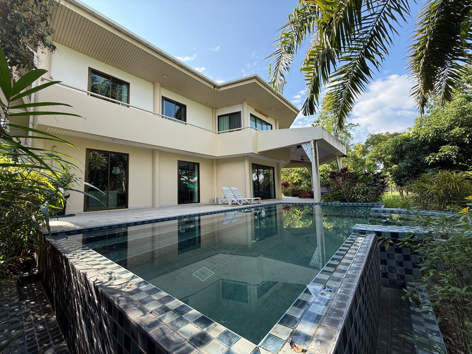 4 Bedroom Villa For Rent In Huai Sai, Chiang Mai