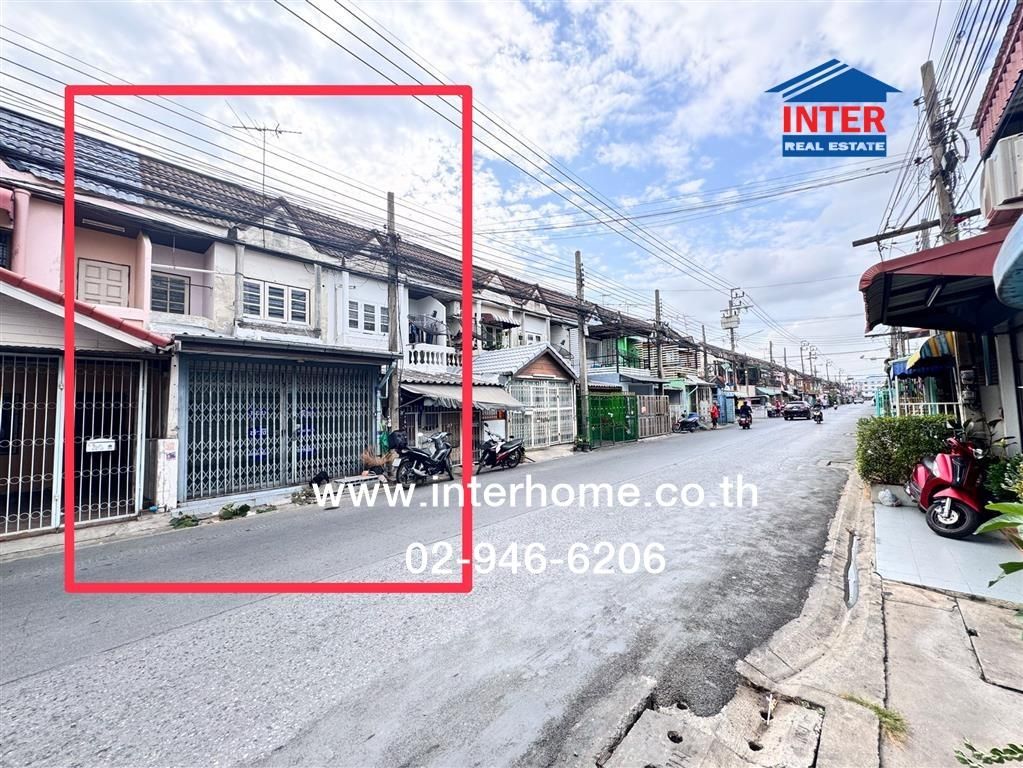 2 Bedroom Townhouse For Rent In Khlong Thanon, Bangkok