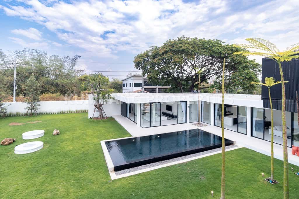 4 Bedroom Villa For Rent In Nam Phrae, Chiang Mai
